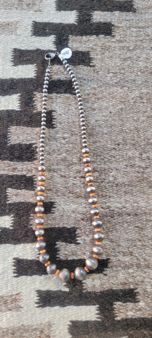 Navajo Pearl necklace with graduated beads and spiny oyster shell accent